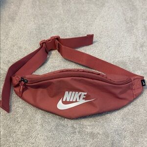 Nike belt bag LIKE NEW!!!